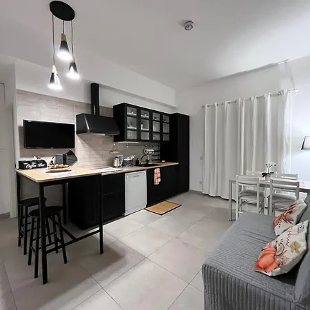 Domus Gina شقة *